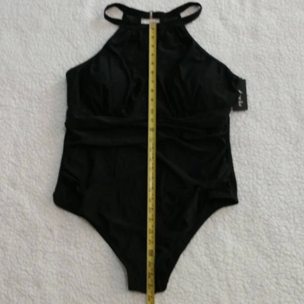 NWT Women's Aqua Eve 1 Piece Swimsuit Size 20